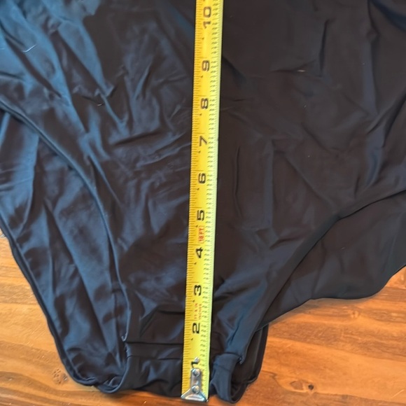 Women's Black swim bottoms size 12 - Picture 5 of 6